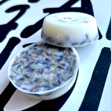 Charger l&#39;image dans la galerie, Huiles essentielles de lavande et de bergamote - Fondant pour le bain 10g