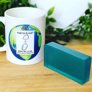 Huiles essentielles de menthe verte, d'eucalyptus et de citronnelle - Savonnette Théo's Planet 110g