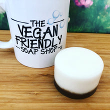 Load image into Gallery viewer, Coconut &amp; Cocoa - Vegan Shampoo Bar 90g